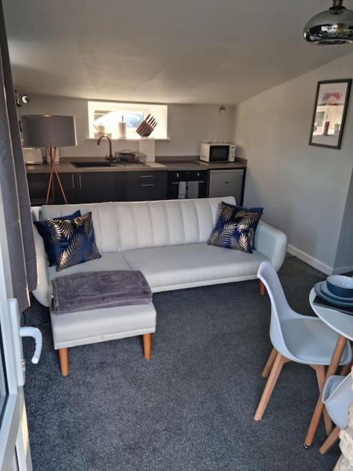 Flamingos Nest Oxford Countryside Apartment Oxford - Bicester Village - Blenheim Palace - Wifi- Free Parking Exterior foto